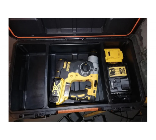Аккумуляторный перфоратор DEWALT DCH 273 P2