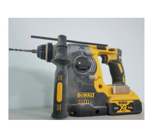 Аккумуляторный перфоратор DEWALT DCH 273 P2