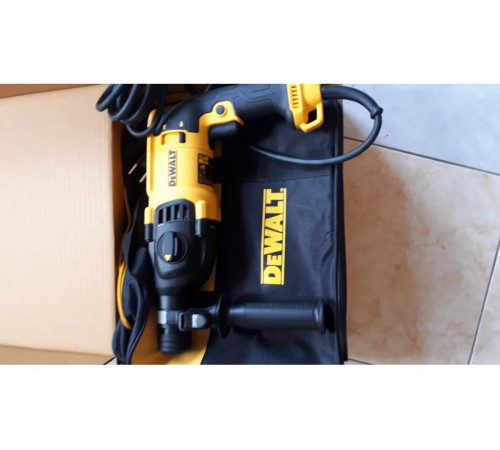 Перфоратор DEWALT SDS-plus D25133B