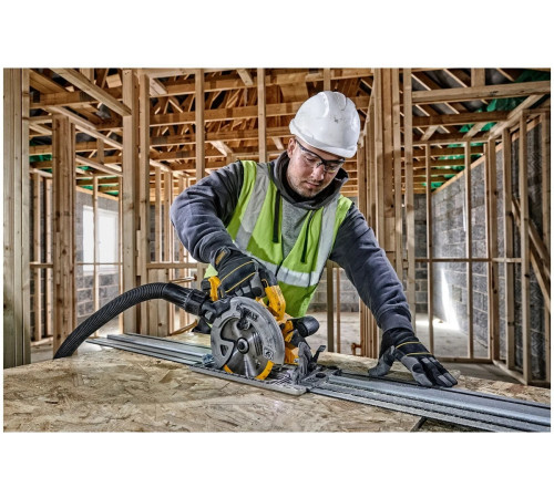 Аккумуляторная дисковая пила Dewalt 18 В, 184 мм, 5800 об/мин, без АКБ и ЗУ, в кейсе TSTAK DCS572NT