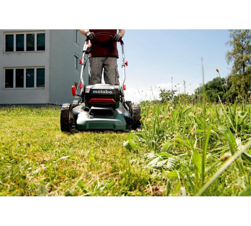 Аккумуляторная газонокосилка Metabo RM 36-18 LTX BL 46 2х5.2Ач 601606650 Аккумуляторная газонокосилка Metabo RM 36-18 LTX BL 46 2х5.2Ач 601606650