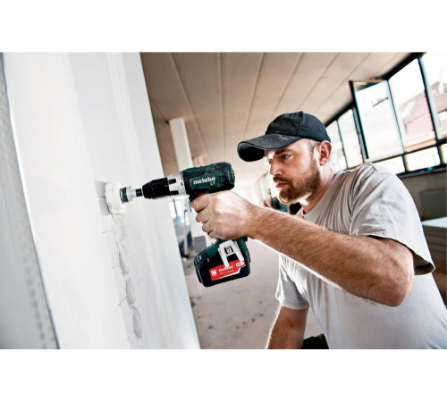 Аккумуляторный винтоверт Metabo BS 18 LT 602102800 Аккумуляторный винтоверт Metabo BS 18 LT 602102800