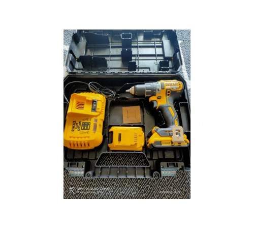 Аккумулятор (18 В; 2.0 А*ч; Li-Ion) DEWALT DCB 183