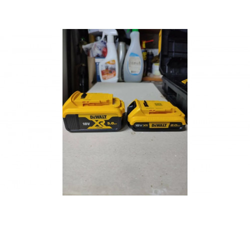 Аккумулятор (18 В; 2.0 А*ч; Li-Ion) DEWALT DCB 183