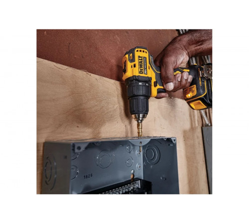 Аккумуляторная бесщеточная дрель-шуруповерт Dewalt 18В DCD708P2T DCD708P2T-QW