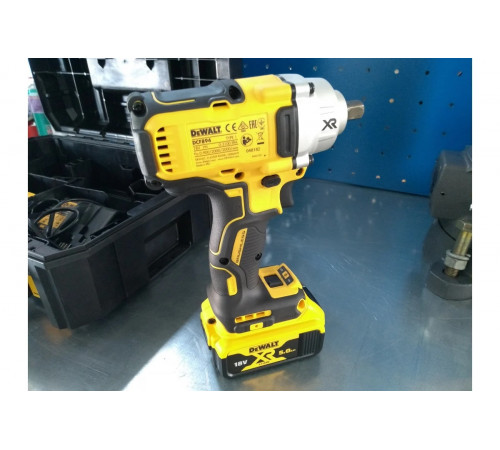 Импульсный гайковерт DEWALT 18.0 В XR DCF894P2-QW
