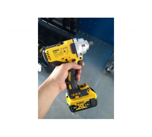 Импульсный гайковерт DEWALT 18.0 В XR DCF894P2-QW