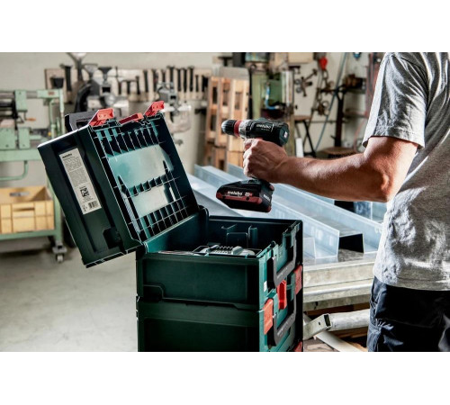 Ящик Metabo 165 L, пустой, 496x296x165 мм, 16.7 л 626889000 Ящик Metabo 165 L, пустой, 496x296x165 мм, 16.7 л 626889000