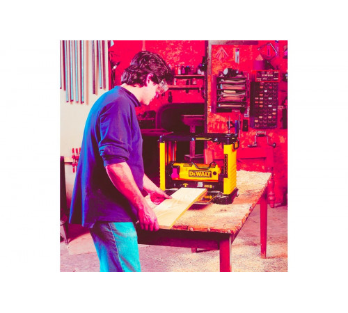 Рейсмусовый станок DEWALT DW733-QS