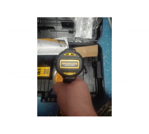 Бесщеточная дрель-шуруповерт DEWALT 18.0 В XR DCD777S2T