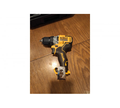Бесщеточная дрель-шуруповерт DEWALT 12 В XR DCD701N-XJ