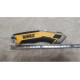 Универсальный нож DEWALT с выдвижным лезвием DWHT0-10295