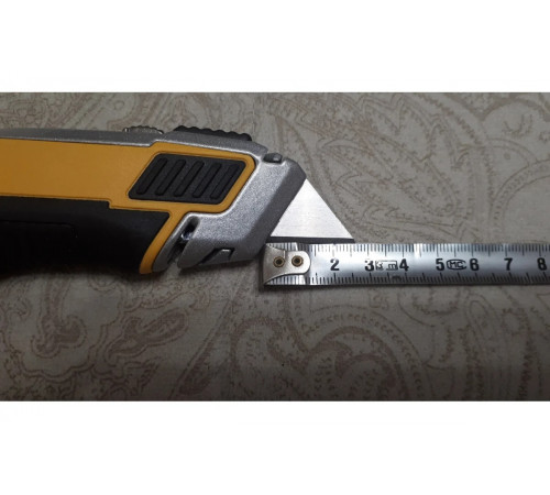 Универсальный нож DEWALT с выдвижным лезвием DWHT0-10295