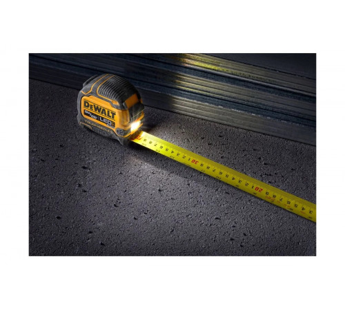 Рулетка Dewalt с подсветкой, 8 м DWHT35268