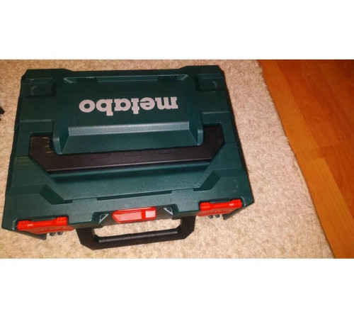 Аккумуляторный винтоверт Metabo BS 18 L Аккумуляторный винтоверт Metabo BS 18 L