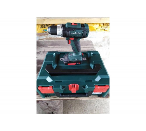 Аккумуляторный винтоверт Metabo BS 18 L Аккумуляторный винтоверт Metabo BS 18 L