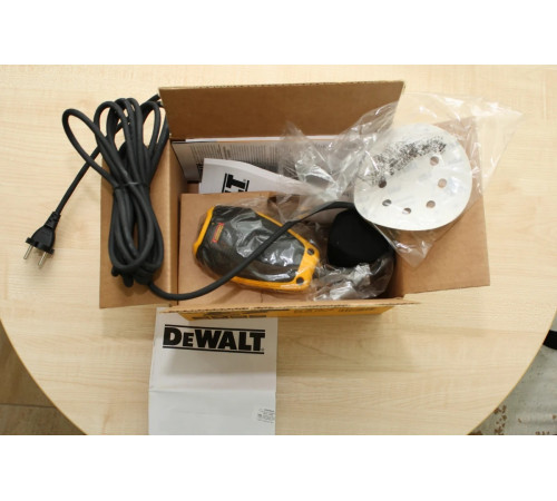 Эксцентриковая шлифмашина DEWALT DWE6423