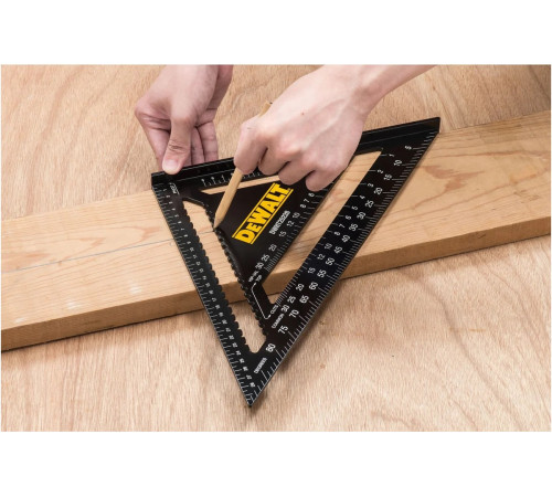 Кровельный угольник DEWALT 18 см DWHT25227-0