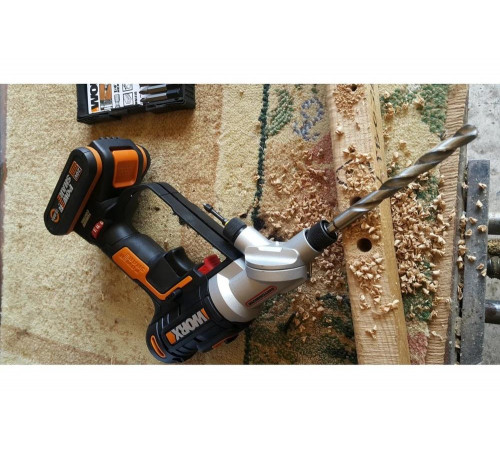 Аккумуляторная дрель-шуруповерт WORX Switchdriver WX176.2 Аккумуляторная дрель-шуруповерт WORX Switchdriver WX176.2