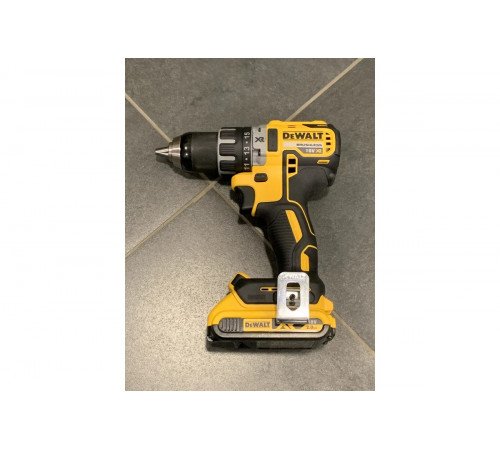 Дрель-шуруповерт DEWALT DCD791NT