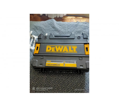 Дрель-шуруповерт DEWALT DCD791NT