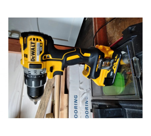 Дрель-шуруповерт DEWALT DCD791NT
