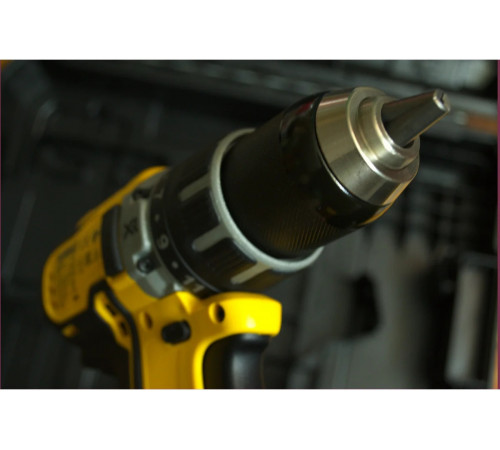 Дрель-шуруповерт DEWALT DCD791NT