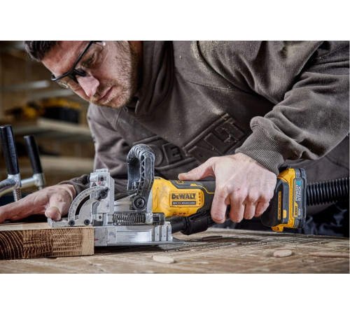 Аккумуляторный ламельный фрезер Dewalt 18 В, 9000 об/мин, без АКБ и ЗУ, DCW682N