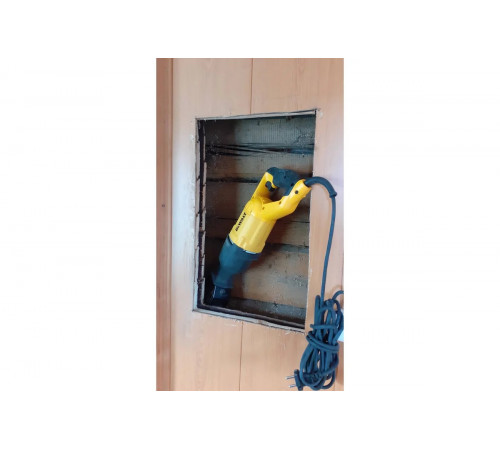 Сабельная пила DEWALT DWE305PK