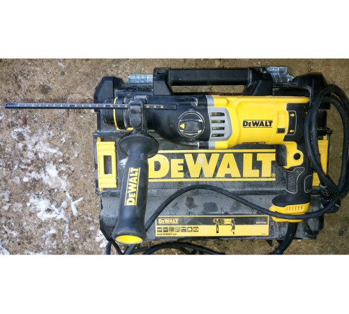 Перфоратор DEWALT D 25143 K