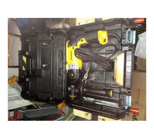 Перфоратор DEWALT D 25143 K