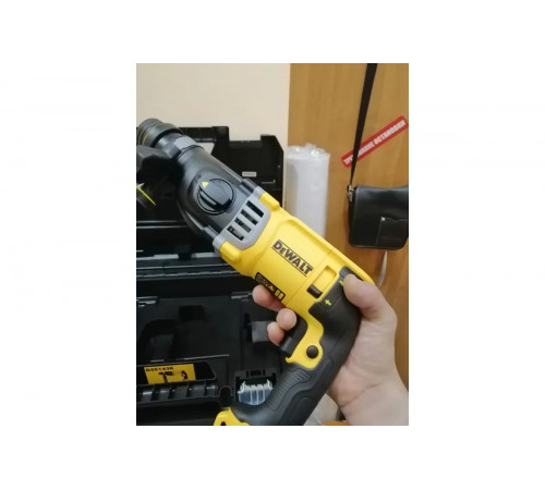 Перфоратор DEWALT D 25143 K