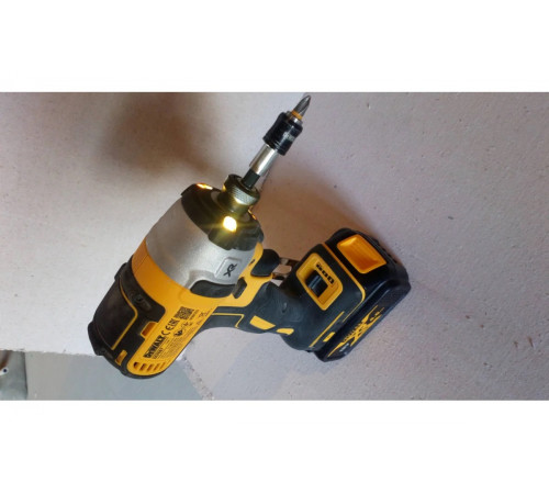 Бесщеточный импульсный шуруповерт DEWALT XR DCF887N