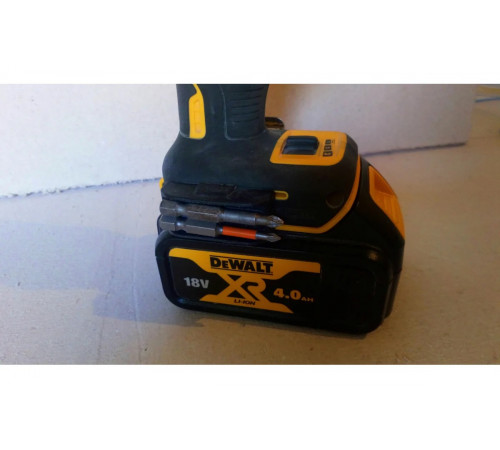 Бесщеточный импульсный шуруповерт DEWALT XR DCF887N