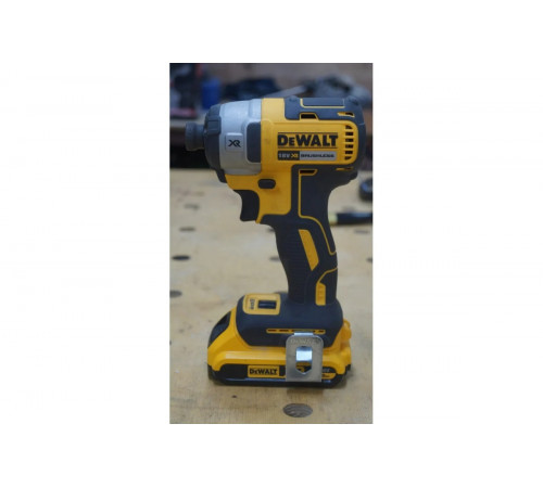 Бесщеточный импульсный шуруповерт DEWALT XR DCF887N