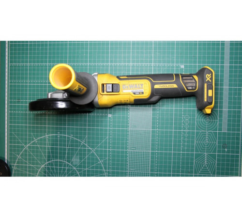 Угловая шлифмашина DEWALT 18В XR DCG405FN