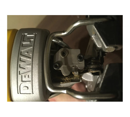 Лобзик DEWALT 18.0 В XR DCS335N-XJ