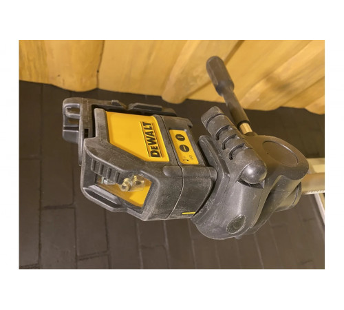 Лазерный нивелир DEWALT DW 088 K