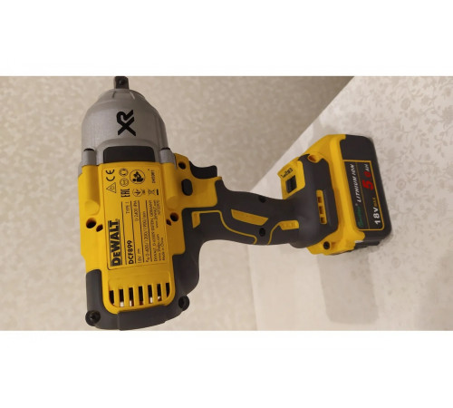 Импульсный гайковерт DEWALT DCF899N