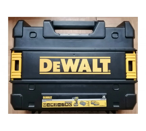 Бесщеточная дрель-шуруповерт DEWALT DCD791P2