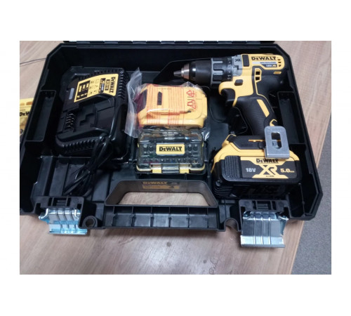 Бесщеточная дрель-шуруповерт DEWALT DCD791P2