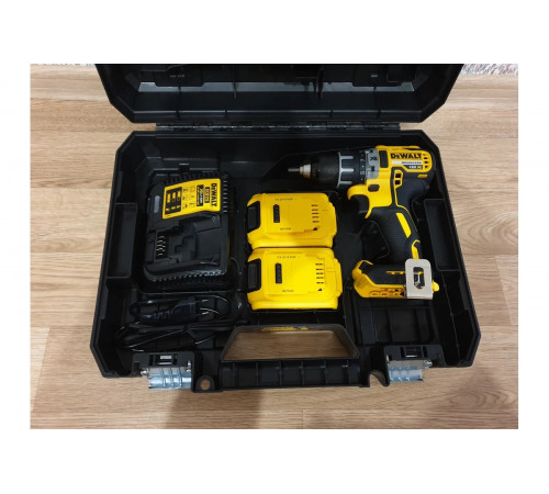 Бесщеточная дрель-шуруповерт DEWALT DCD791P2