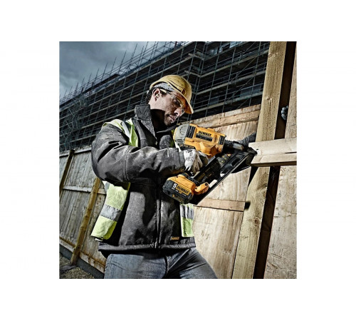 Степлер DEWALT DCN 692P2