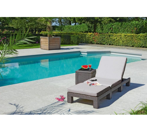 Шезлонг Keter Daytona Delux капучино 252225 Шезлонг Keter Daytona Delux капучино 252225