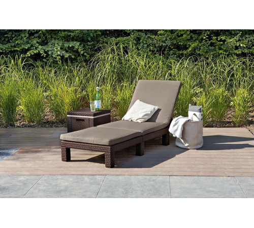 Шезлонг Keter Daytona Delux капучино 252225 Шезлонг Keter Daytona Delux капучино 252225