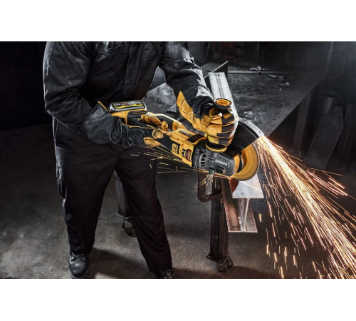 Аккумуляторная угловая шлифмашина Dewalt DCG460NK, 54 В, 230 мм, 6000 об/мин, без АКБ и ЗУ, в кейсе DCG460NK-XJ