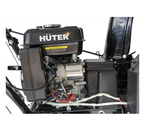 Снегоуборщик бензиновый Huter SGC-5500B Снегоуборщик бензиновый Huter SGC-5500B