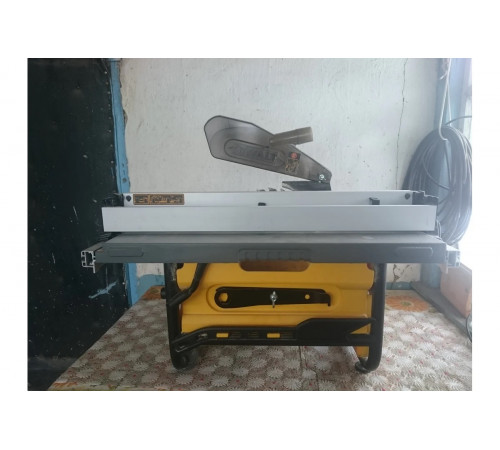 Настольная пила DEWALT DW 745