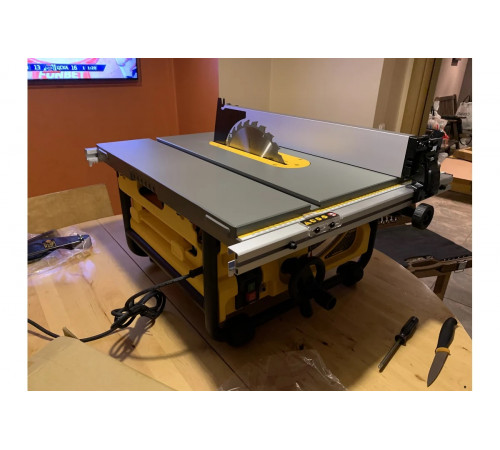 Настольная пила DEWALT DW 745