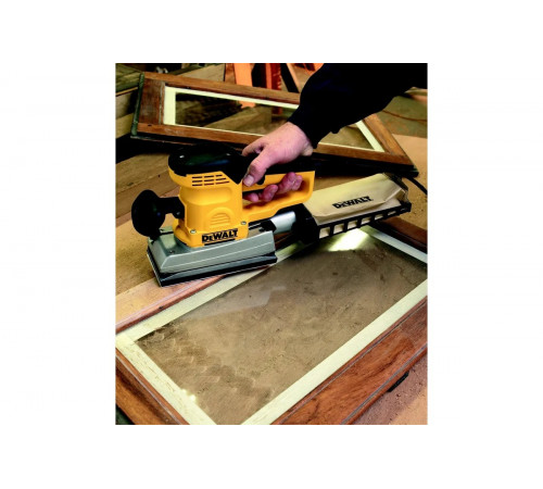 Вибрационная шлифмашина DEWALT D 26422